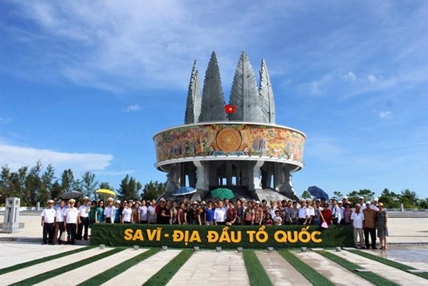 Tất tần tận kinh nghiệm du lịch Móng Cái hè 2023